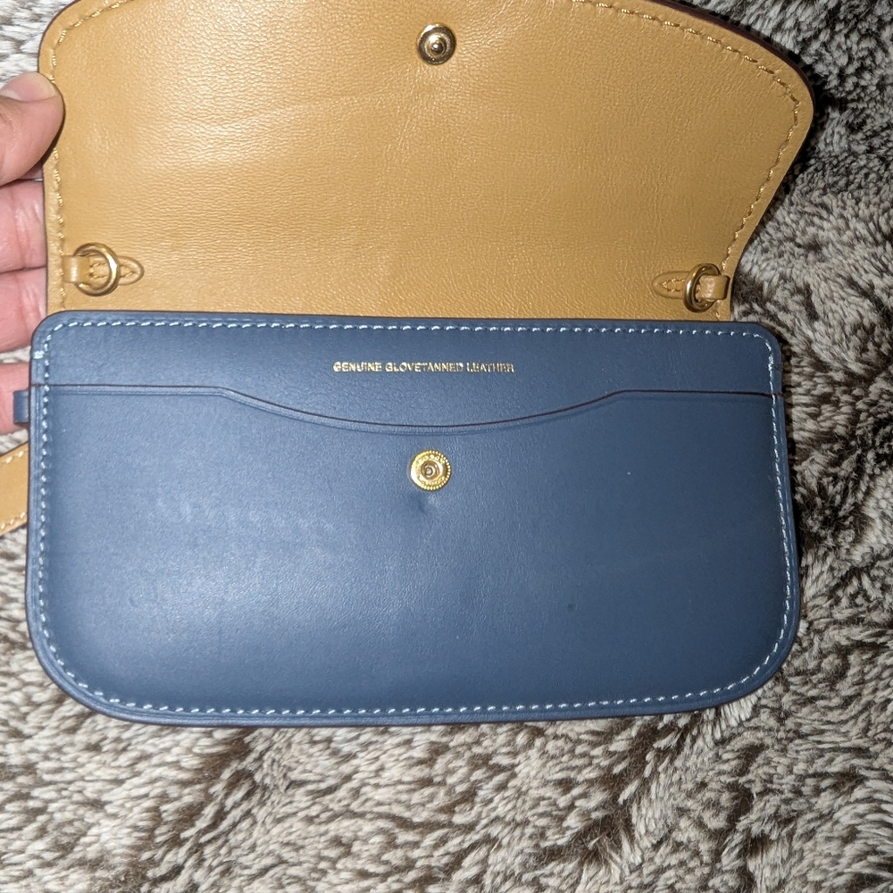 Coach Convertible Wallet - Picture 3 of 8